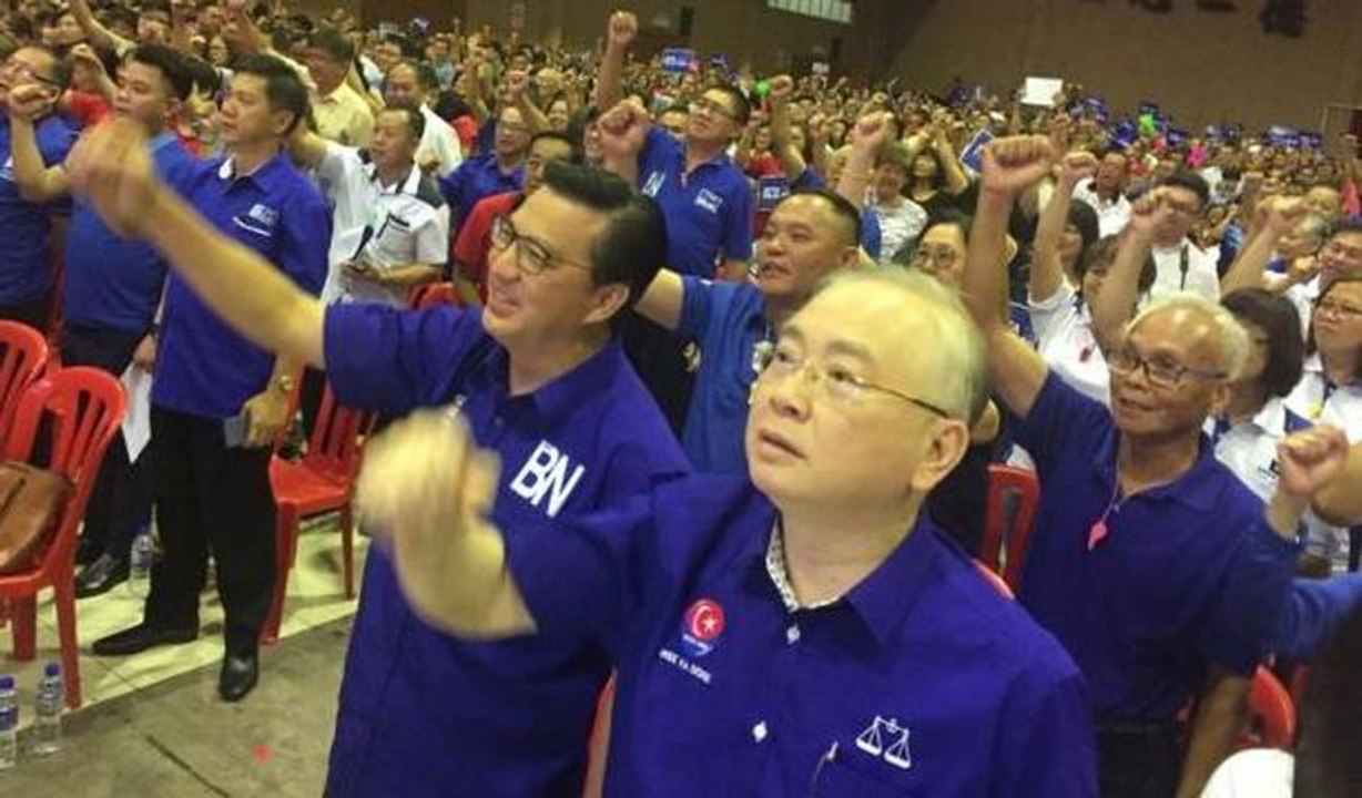 Johor MCA candidates list announced at packed rally
