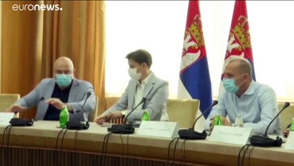 Szerbia részben megnyitotta a határait