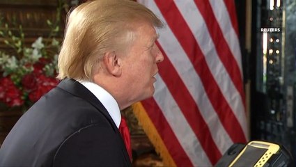 Télécharger la video: Trump wishes U.S. troops 