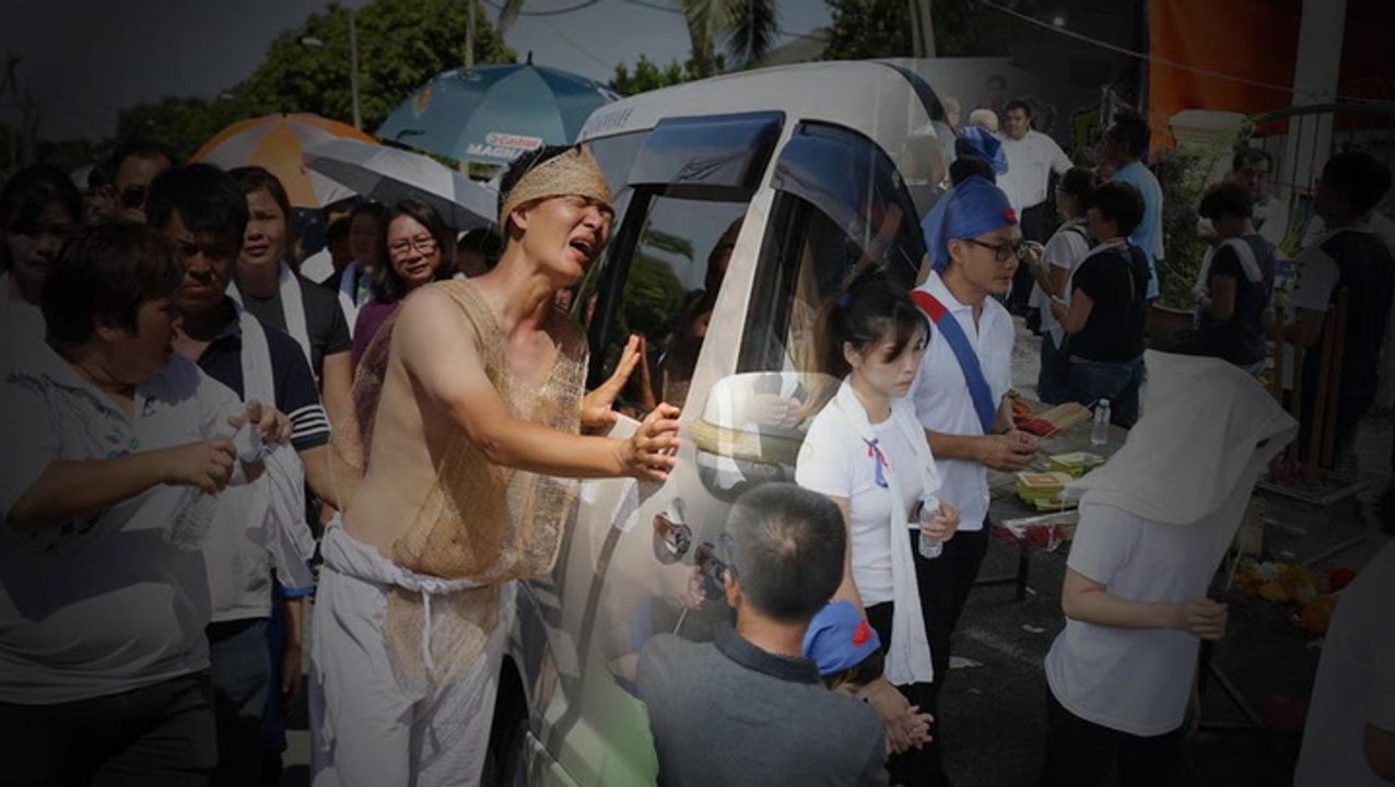 Hundreds attend funeral of Tg Sepat murder-arson victims