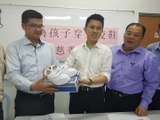 Chong launches shoe campaign for Seremban students