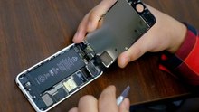 Apple says sorry after outcry over slowed iPhones