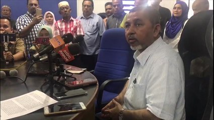 Descargar video: Bukit Gantang MP quits Umno