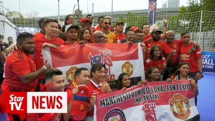 Football legend Rio Ferdinand meets Malaysian fans