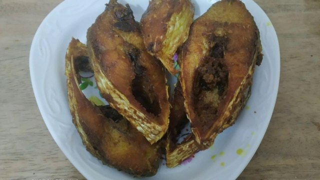 ইলিশ মাছ ভাজা রেসিপি ।। ইলিশ মাছ ভাজা ।। Hilsha fish fry recipe ।। Bangladeshi Ilish Fry Recipe ।।