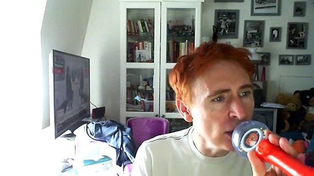 Wiwi égratigne i am here