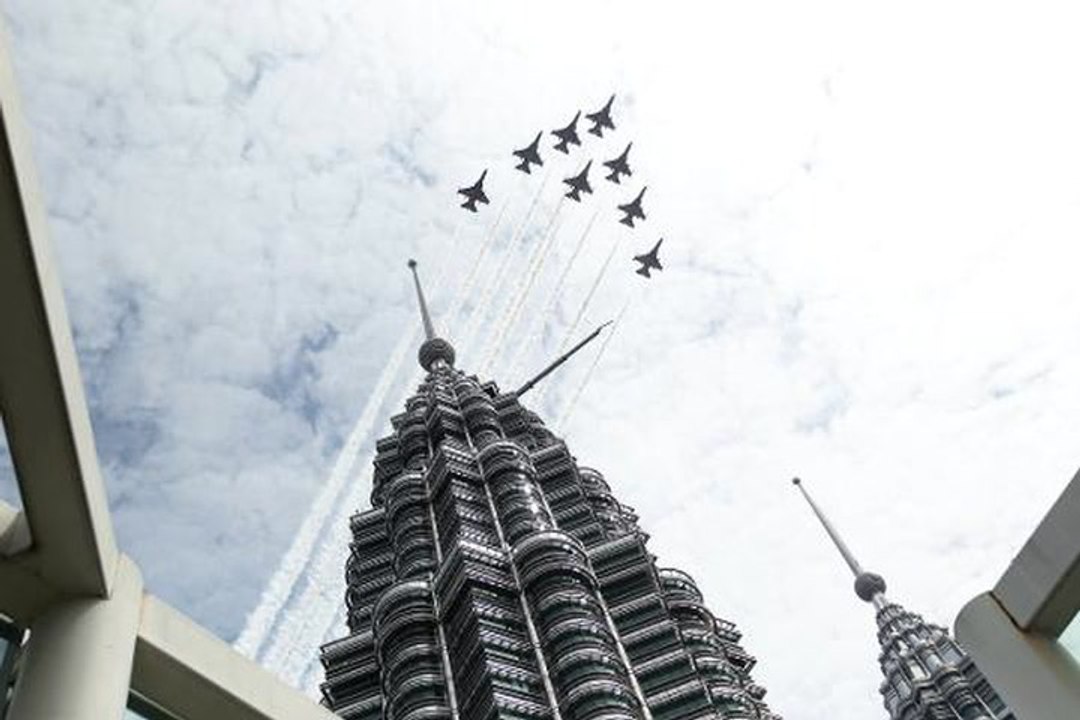 S. Korea's Black Eagles make surprise flypast
