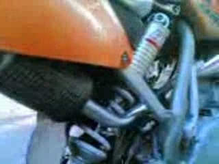 KTM 85 SX au point mort :P