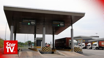 Bukit Kayu Hitam border opens 24/7 for cargo