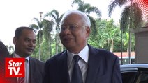 “Why ask me?”, says Najib on gay sex video