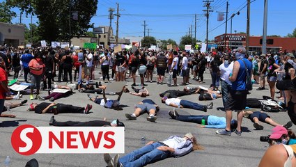 Trump offers to send troops to quell Minnesota violence