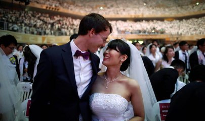 Thousands tie the knot at controversial South Korea church
