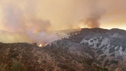 Holy Fire rages near California's Lake Elsinore