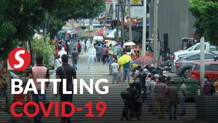 Massive queue as Chow Kit residents undergo Covid-19 screening
