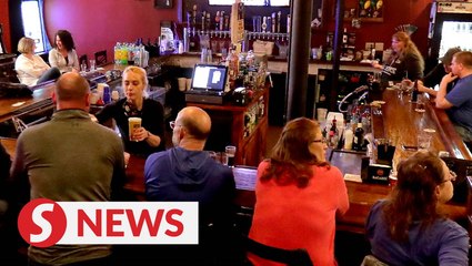 US court strikes down stay-at-home order, Wisconsin bars packed again
