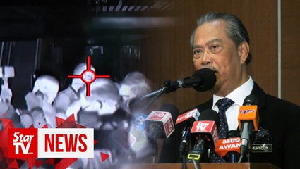 Скачать видео: Coronavirus: 14 travellers from Wuhan turned away at KLIA Tuesday, says Muhyiddin