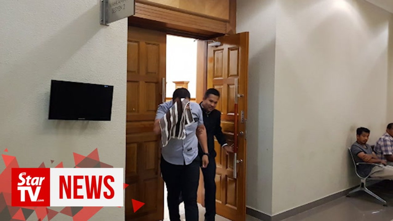 Two cops claim trial to accepting RM6,500 bribe...