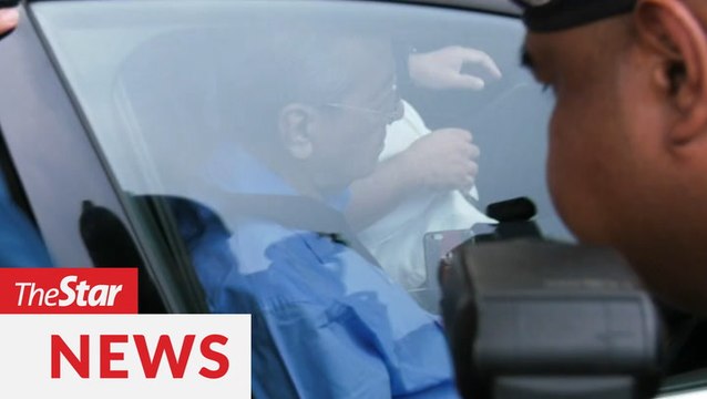 Mukhriz, Syed Saddiq stand by Dr M despite disciplinary action