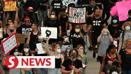 Thousands take to Washington streets to protest police violence