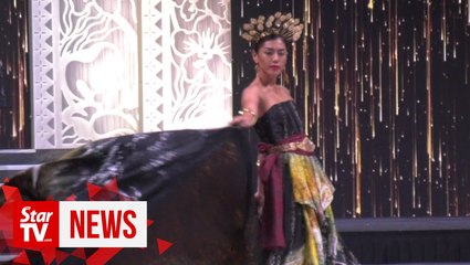 Queen graces Piala Seri Endon Batik Design Competition 2019