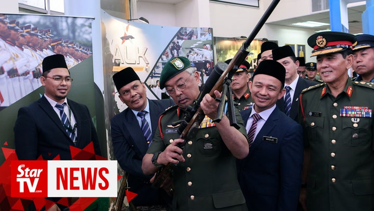 Agong visits National Defence University of Malaysia