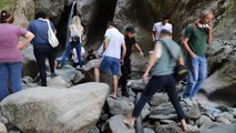 Her yıl Arap turistlerle dolup taşan şelale boş kaldı