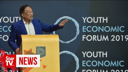 Tải video: Don’t follow old generation, they have failed, Anwar tells youths