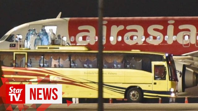 Malaysians from Wuhan arrive at KLIA