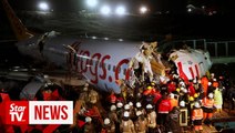 Plane crashes after landing in Istanbul, 21 injured