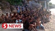 250 Rohingya refugees land on Langkawi beach