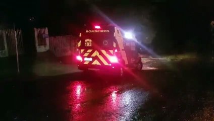 Jovem pula de carro em movimento no Bairro Brasília e Siate é acionado