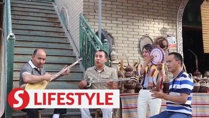 Art of making Rawap, traditional musical instrument of Xinjiang