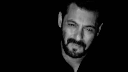Salman Khan ने Independence Day पर  दी fans को बधाई, गाया 'सारे जहां से अच्छा..| FilmiBeat