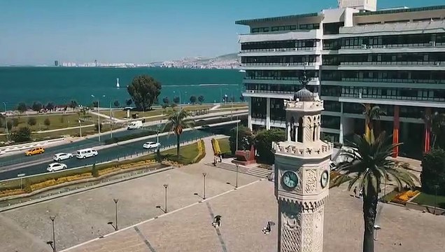 Genç Parti ''kolları sıvadık'' kampanyasını başlattı