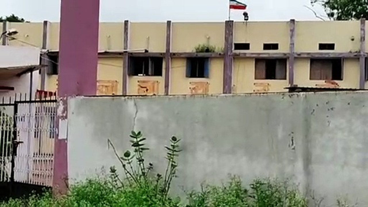 प्राइवेट स्कूल में राष्ट्रीय ध्वज का अपमान
