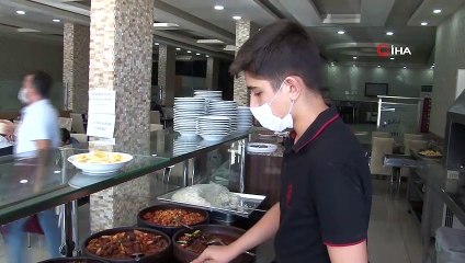 Özel kursa gitmedi, ailesinin işlettiği lokantada çalıştı, LGS’de Türkiye 1’incisi oldu