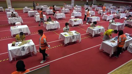 Geleceğin teknoloji yıldızı olmak isteyen gençler uygulama sınavında ter döktüler