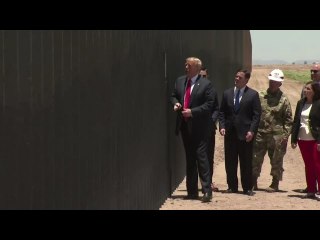 Trump pushes anti-immigration message