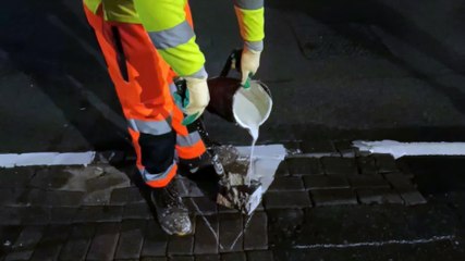 Road marking at green street, London