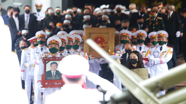 Tiễn đưa nguyên Tổng Bí thư Lê Khả Phiêu về nơi an nghỉ cuối cùng | VTC