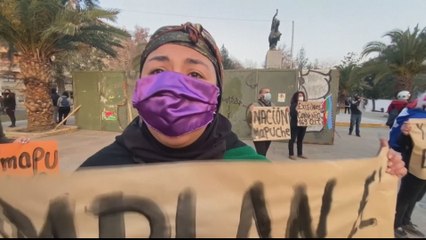 Tải video: Chile: Mapuche protesters dispersed with water cannon