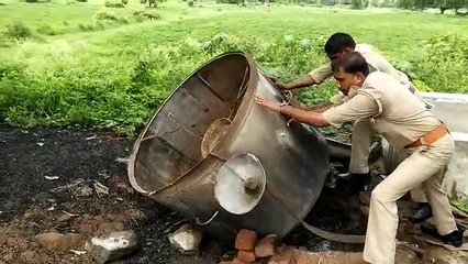 कबूतरा डेरा पर पुलिस की ताबड़तोड़ छापेमारी, 2000 लीटर लहन नष्ट किया