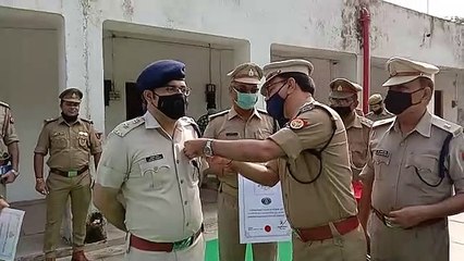 डीजीपी के आदेश पर एसएसपी को किया गया सम्मानित