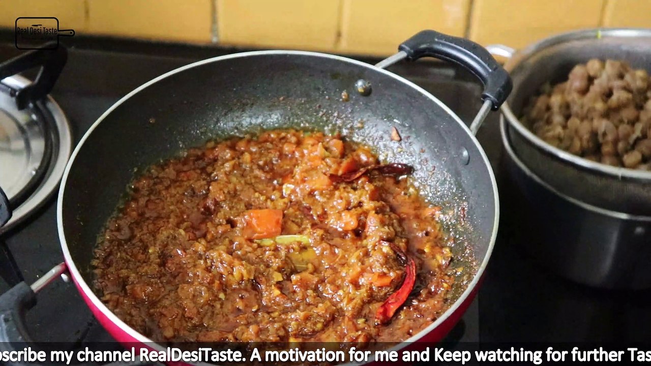 Punjabi Chole Bhature Recipe छोले भटूरे अमृत्सरी पंजाबी Wale  हलवाई जैसा Desi Ghee Chole Bhature