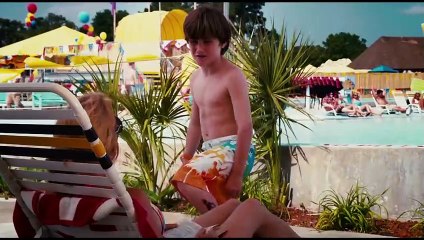 Piraña 2 3D - Trailer HD (Español)