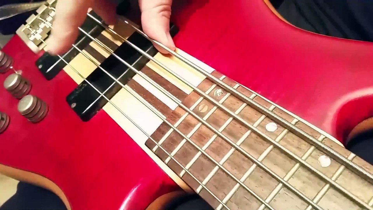 66) Music.  Guitar Bass.  Dub Hub. Jimmy Fontanez-Media Right Productions.  Dance et électro . Dramatique