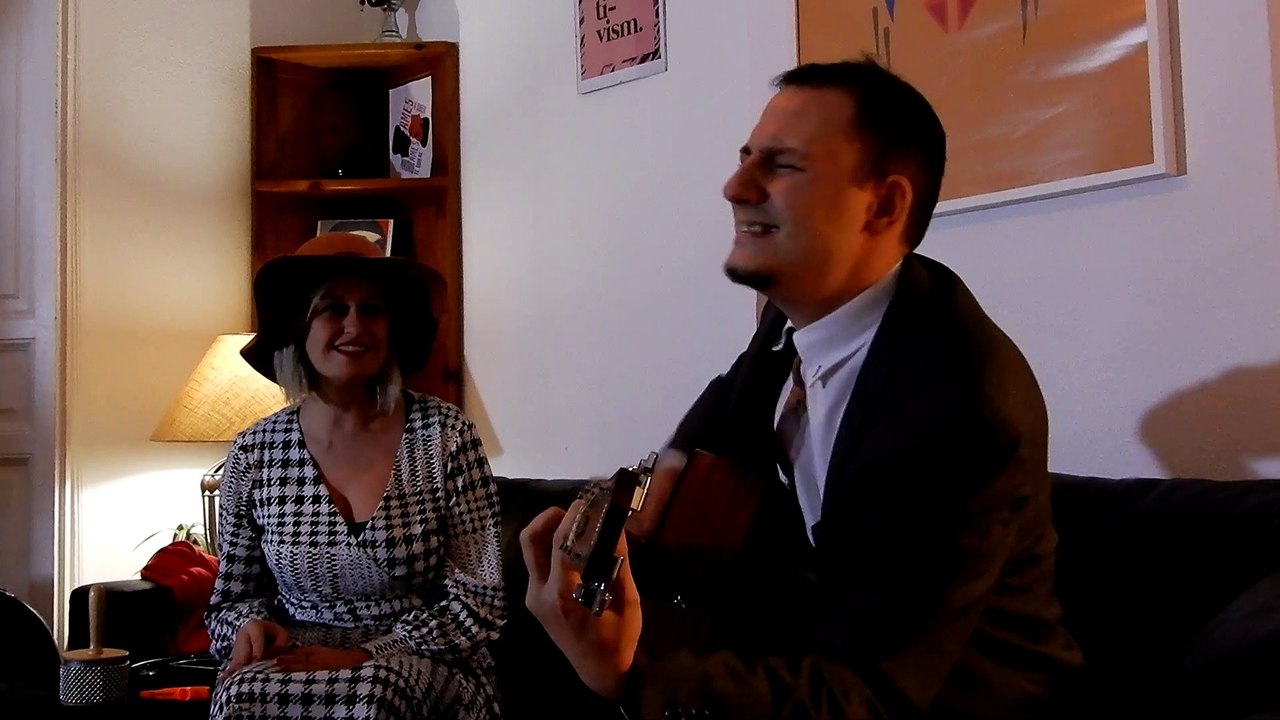 Una Guapa y Un Gualtrapa - On The Road (Directo MusicHunters)