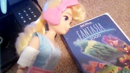 Bo Peep watches The THX logo