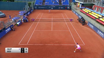 Prague - Halep rejoint Mertens en finale