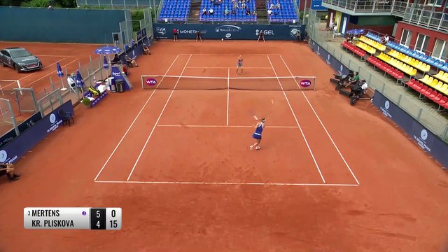 Mertens edges past Pliskova to make Prague showpiece